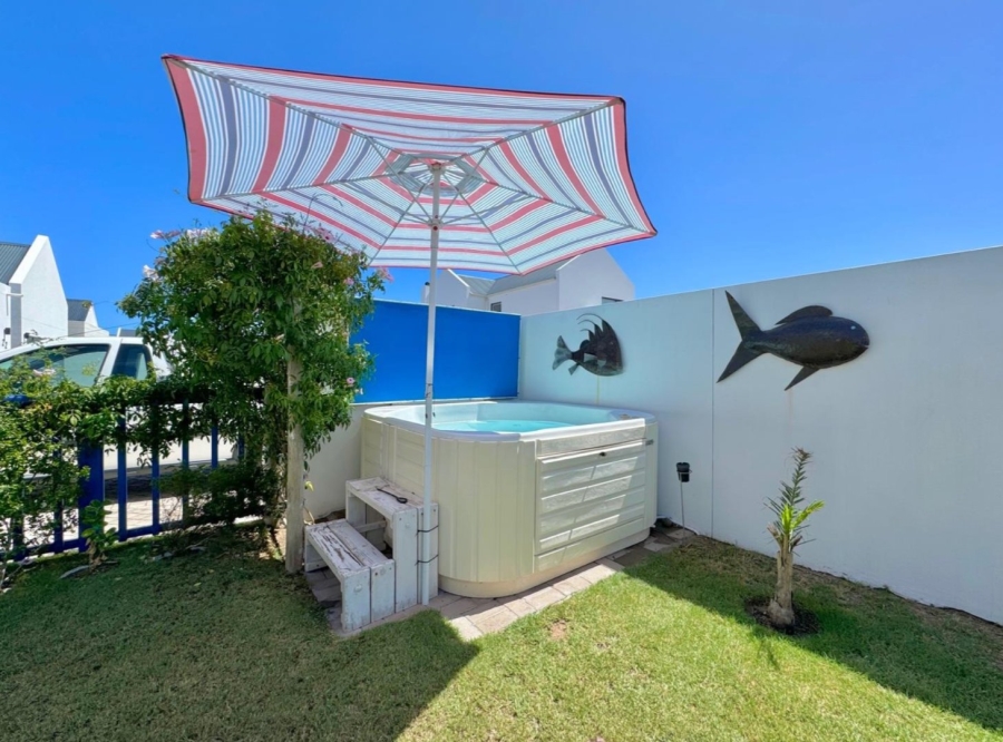 3 Bedroom Property for Sale in Blue Lagoon Western Cape